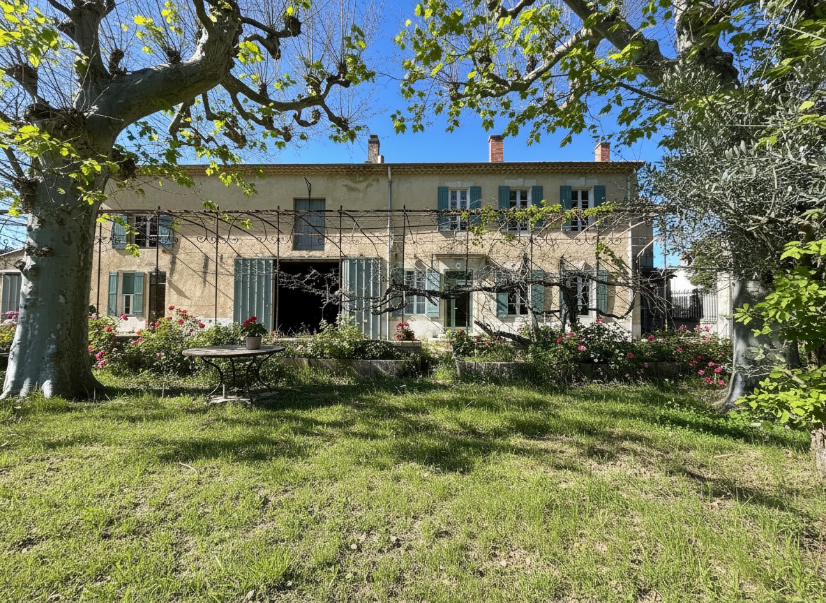 Maison 9 pièces 263 m² · à Noves · 263 m² · 570 000 €