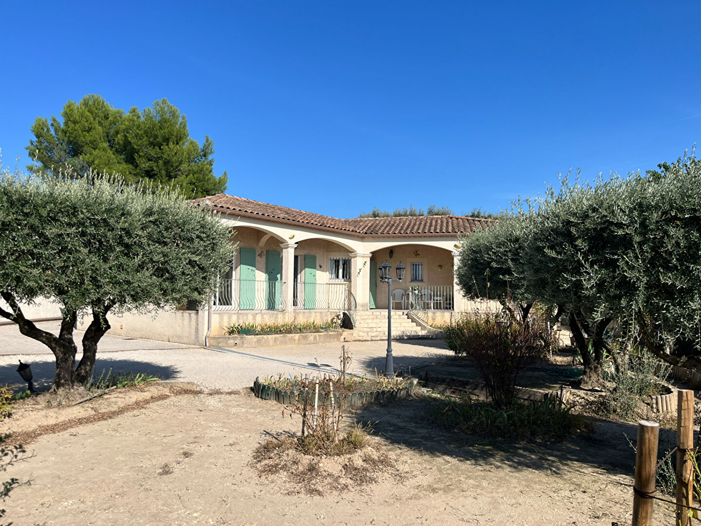 Maison 5 pièces 115 m² · à Châteaurenard · 115 m² · 367 000 €