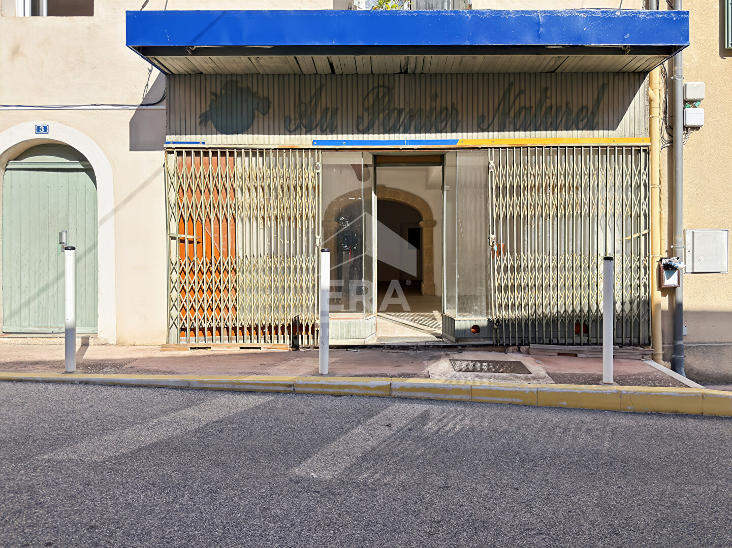 Local commercial 2 pièces 48 m² · à Bouc-Bel-Air · 48 m² · 169 600 €