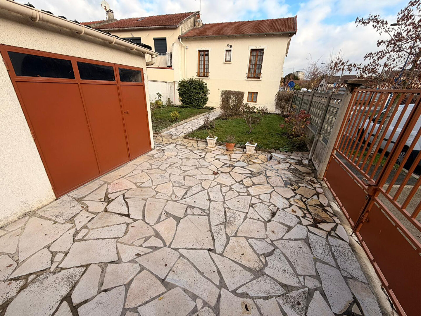 Maison 3 pièces 90 m² · à Drancy · 90 m² · 270 000 €