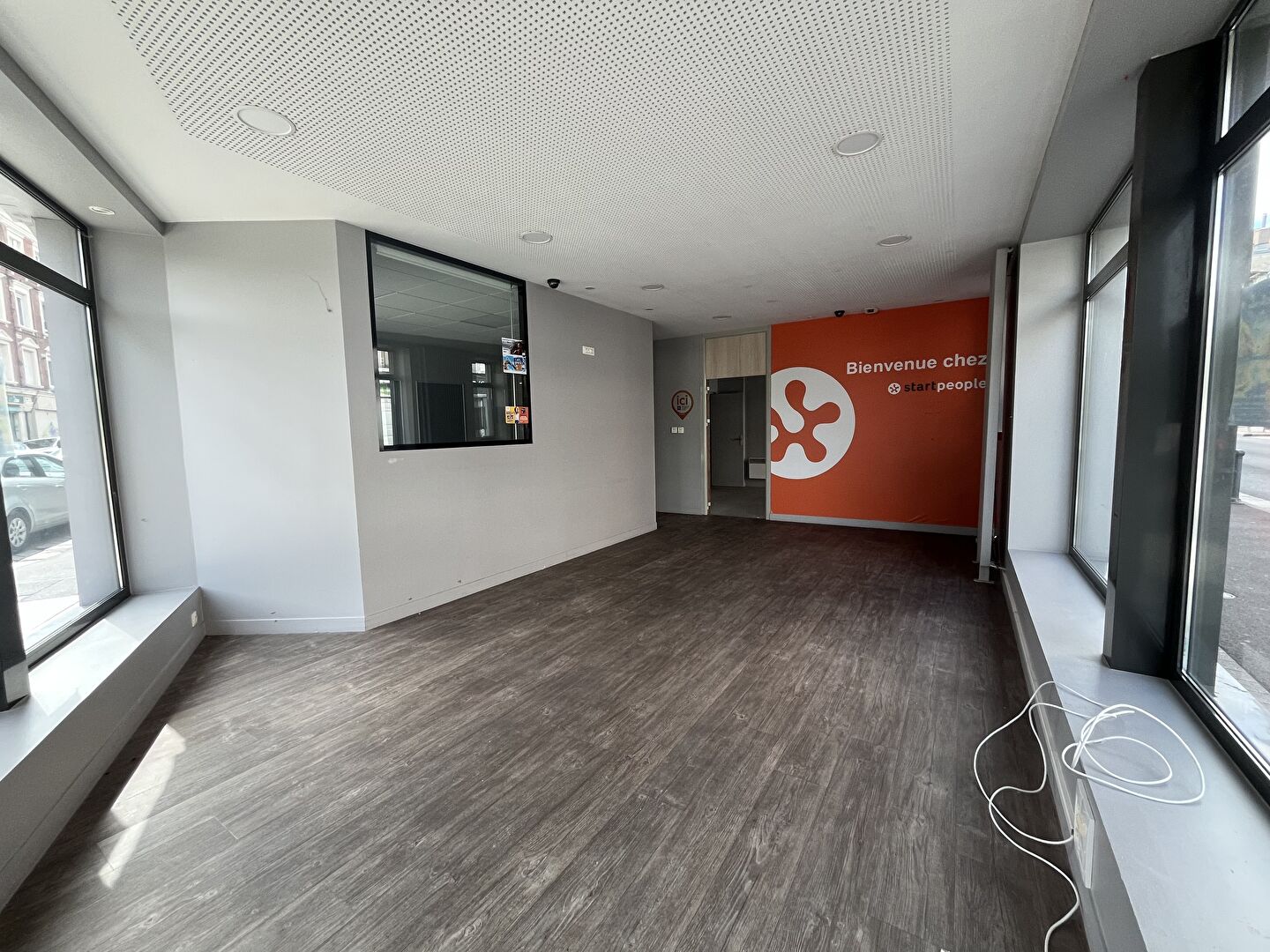 Local commercial 3 pièces 72 m² · à Saint-Quentin · 72 m² · 128 100 €