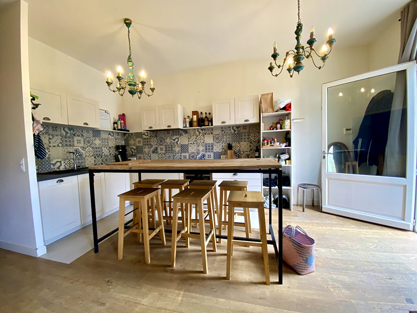 Appartement rnov avec parking et terrasse