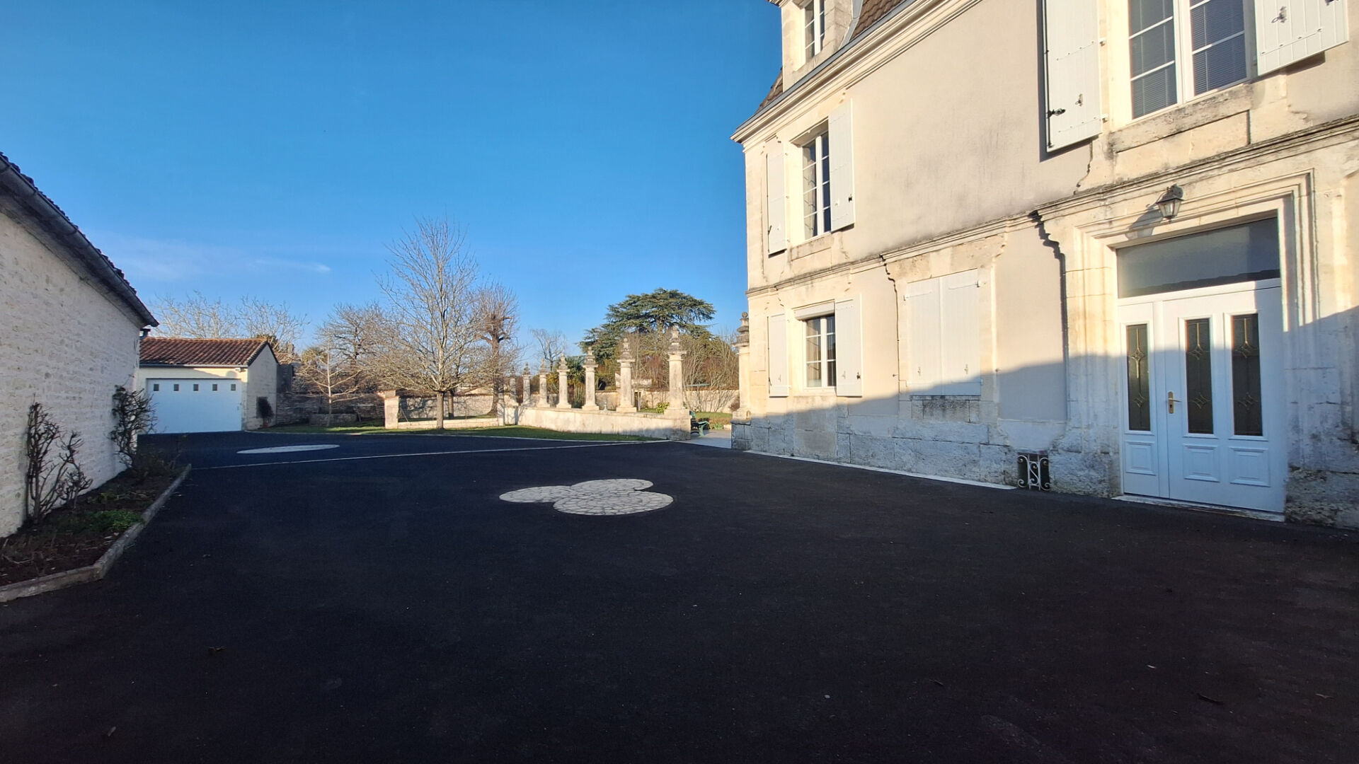 A VENDRE MAISON DE MAÎTRE À VARS - 3 CHAMBRES - 210 M2