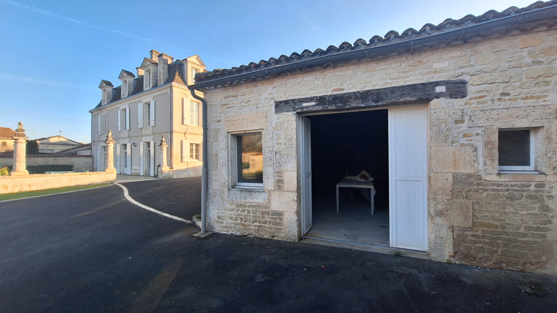 A VENDRE MAISON DE MAÎTRE À VARS - 3 CHAMBRES - 210 M2