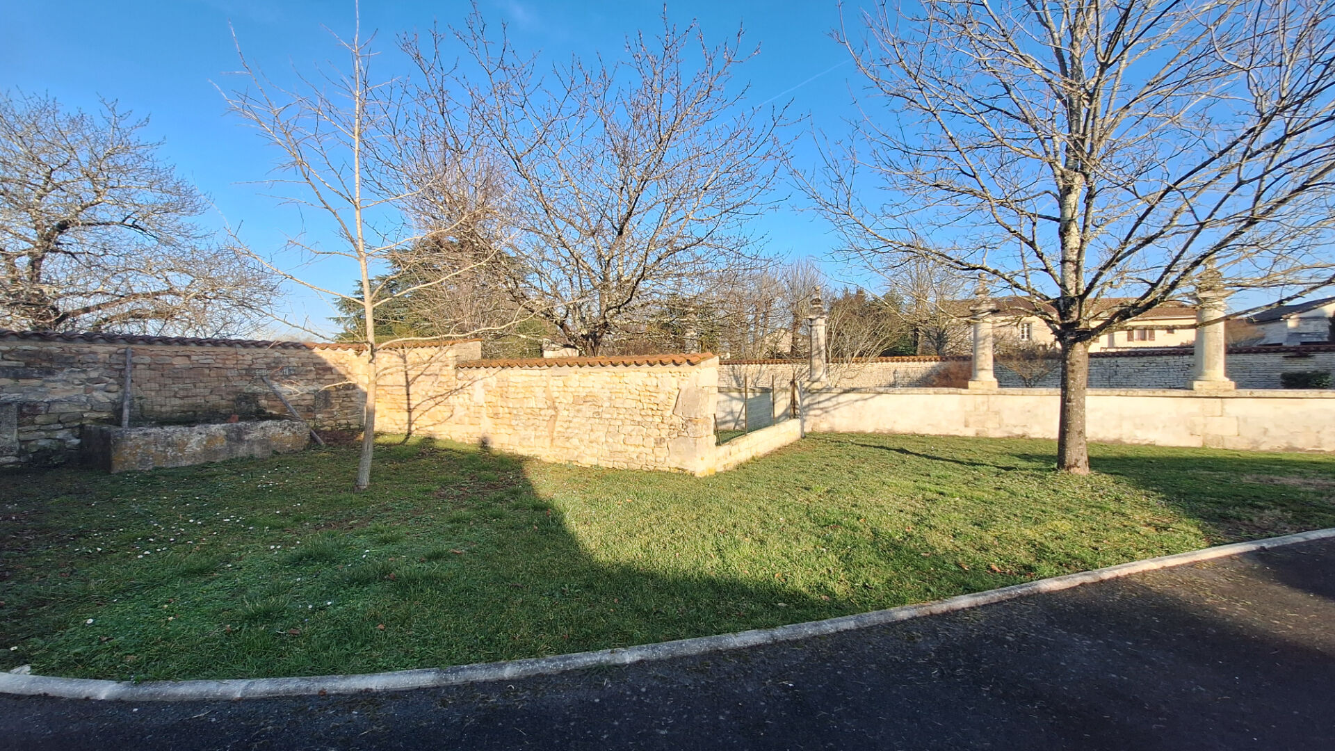 A VENDRE MAISON DE MAÎTRE À VARS - 3 CHAMBRES - 210 M2