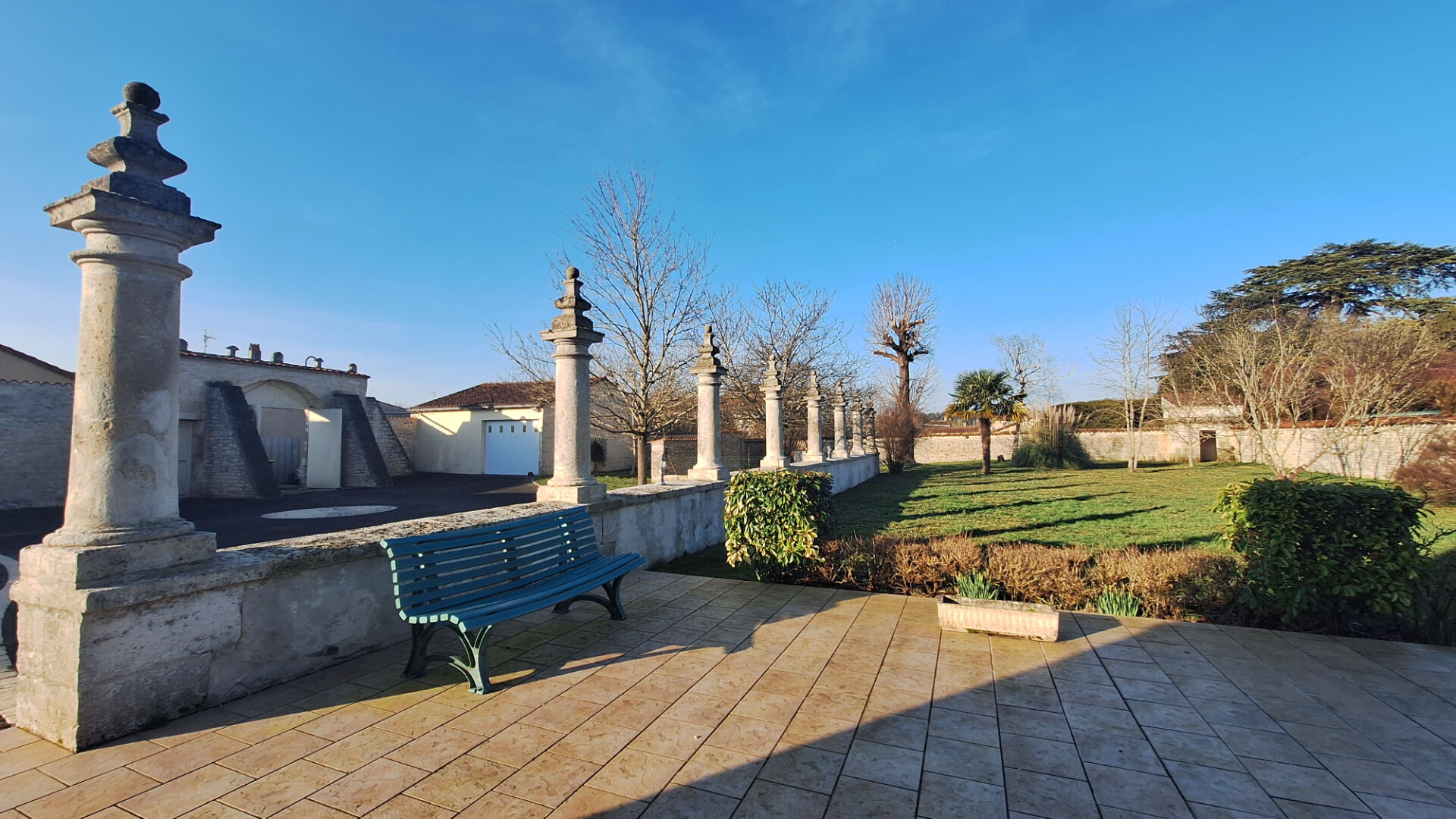 A VENDRE MAISON DE MAÎTRE À VARS - 3 CHAMBRES - 210 M2