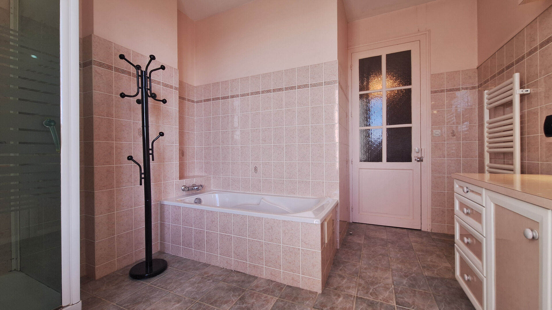 A VENDRE MAISON DE MAÎTRE À VARS - 3 CHAMBRES - 210 M2
