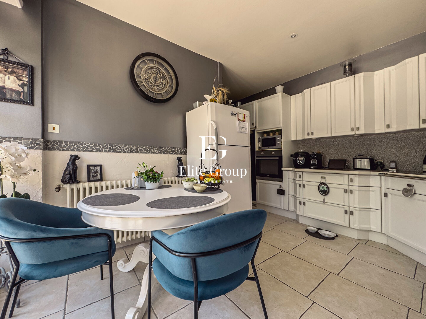 A VENDRE MAGNIFIQUE MAISON EN PIERRE 10 PIECES 400 m²