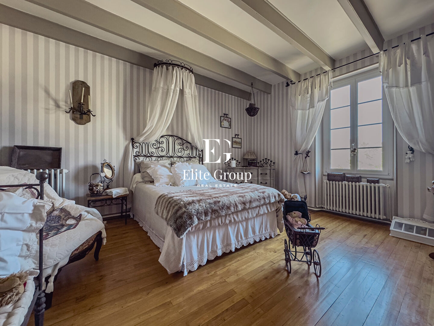 A VENDRE MAGNIFIQUE MAISON EN PIERRE 10 PIECES 400 m²