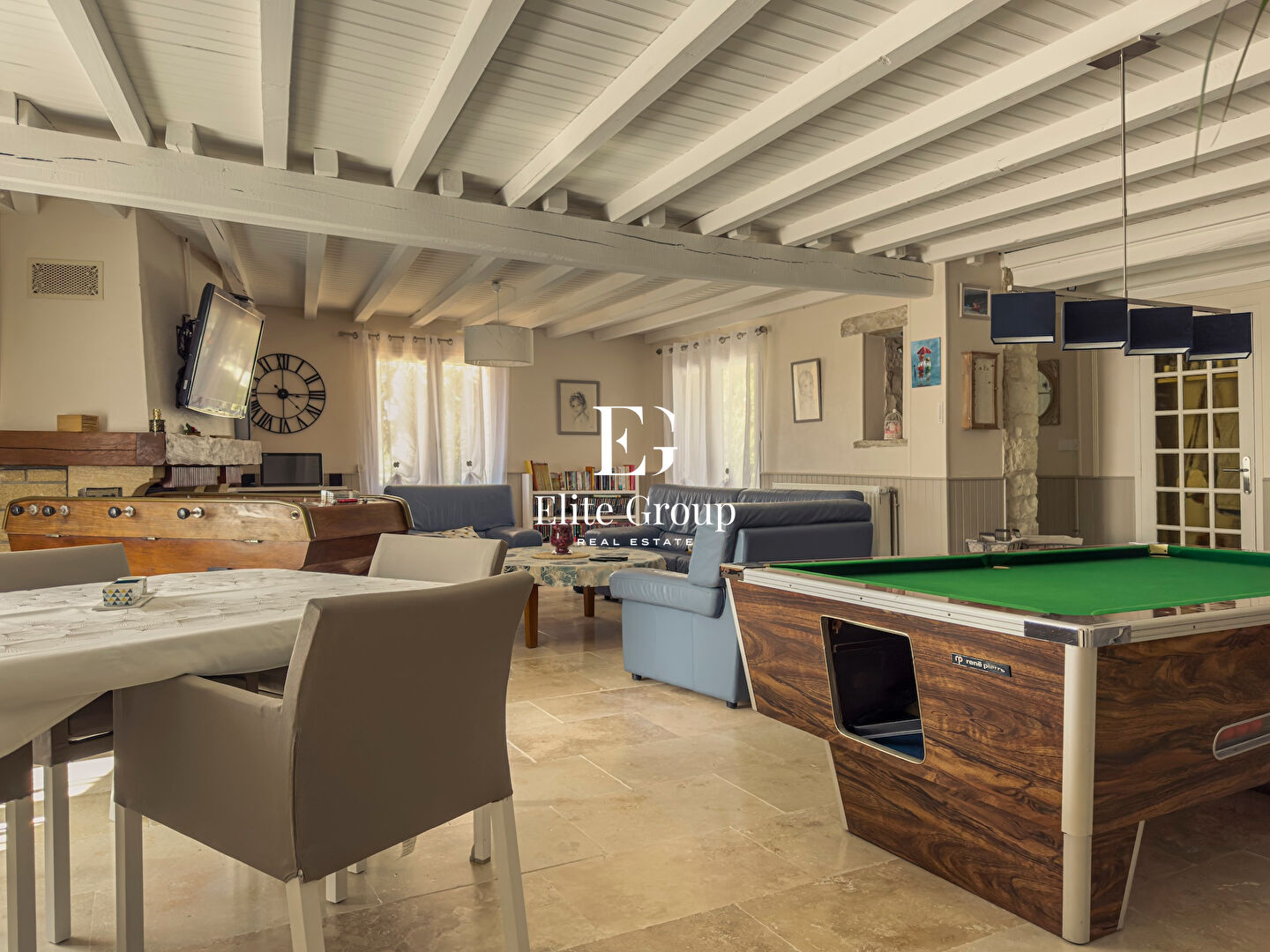 A VENDRE MAISON EN PIERRE DE PLAIN-PIED À RIVIERES - 144 M2 - 5 PIÈCES
