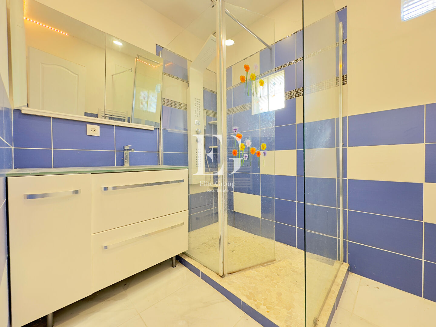 A VENDRE MAISON 2 CHAMBRES A ROCHEFORT