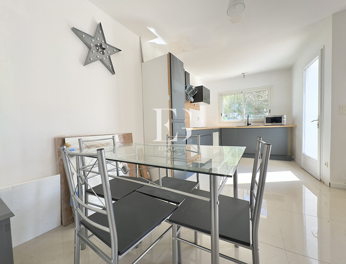 A VENDRE MAISON 2 CHAMBRES A ROCHEFORT