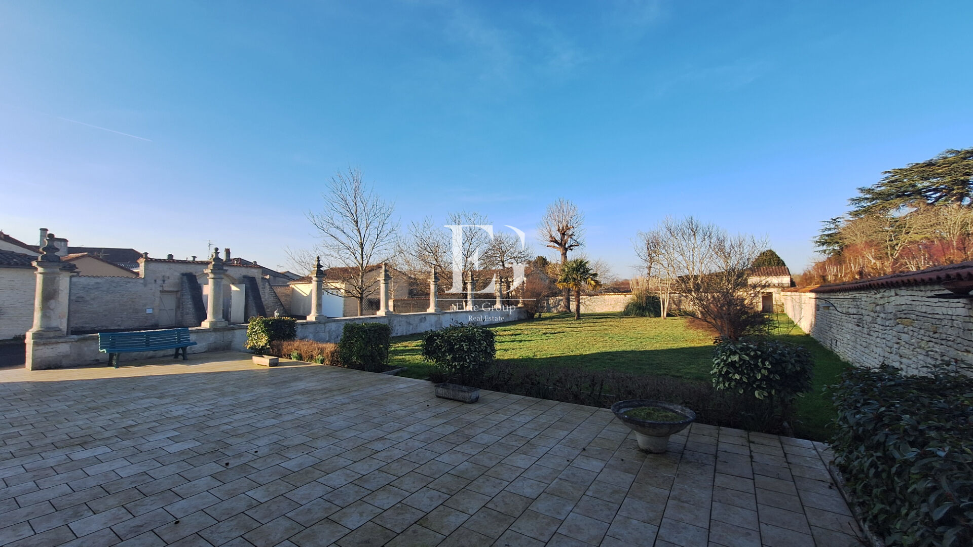 A VENDRE MAISON DE MAÎTRE À VARS - 3 CHAMBRES - 210 M2
