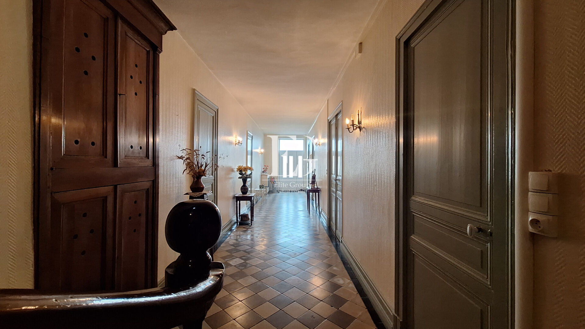 A VENDRE MAISON DE MAÎTRE À VARS - 3 CHAMBRES - 210 M2