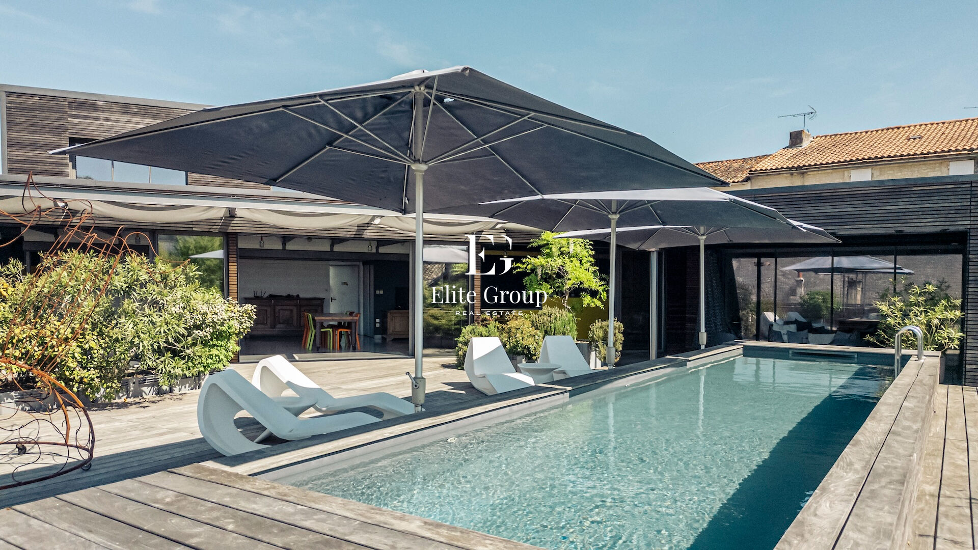 Image de l'annonce A VENDRE PENTHOUSE  D'EXCEPTION  AVEC TERRASSE ET PISCINE - 294M² - ANGOULÊME