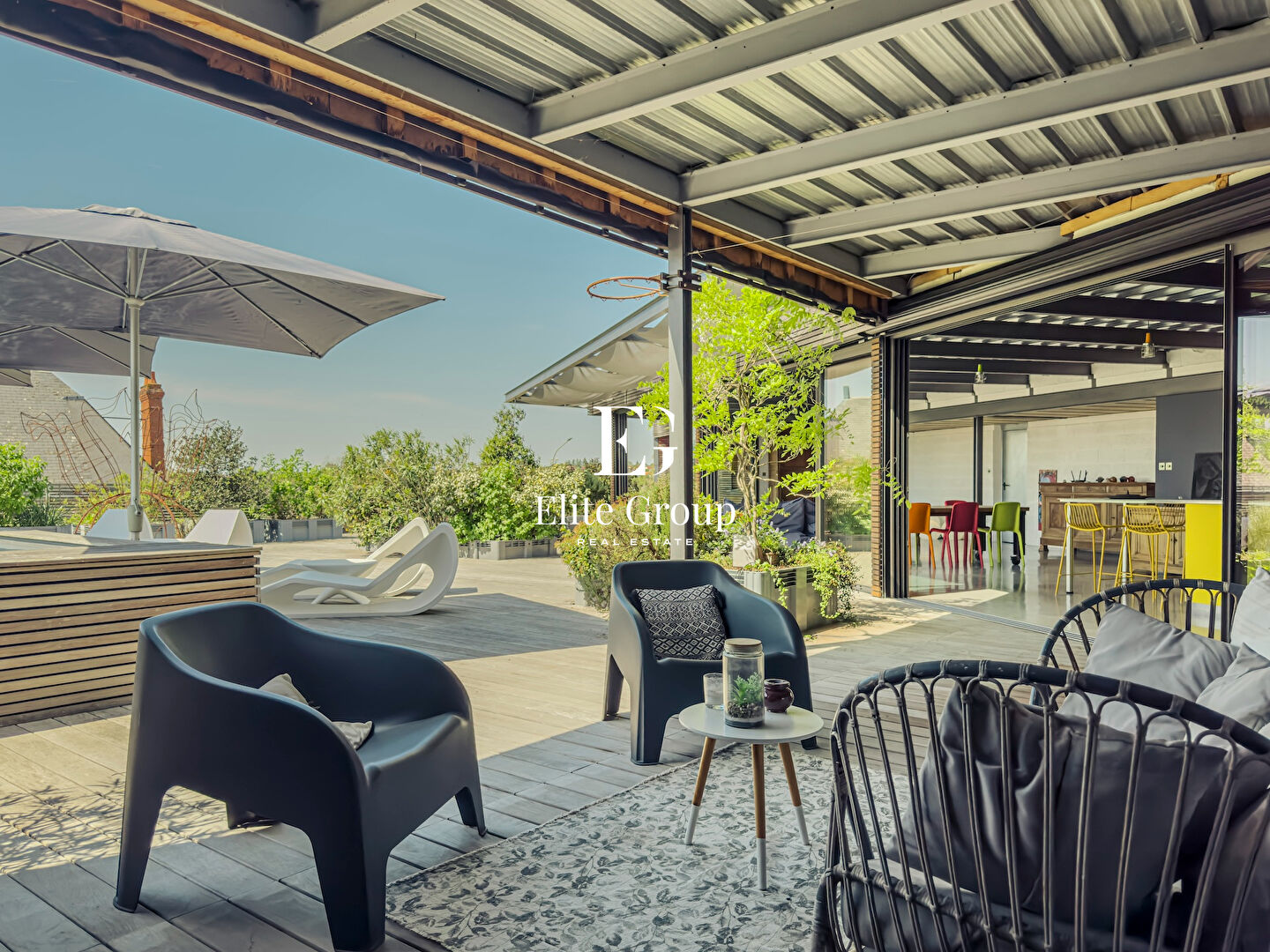 A VENDRE PENTHOUSE  D'EXCEPTION  AVEC TERRASSE ET PISCINE - 294M² - ANGOULÊME