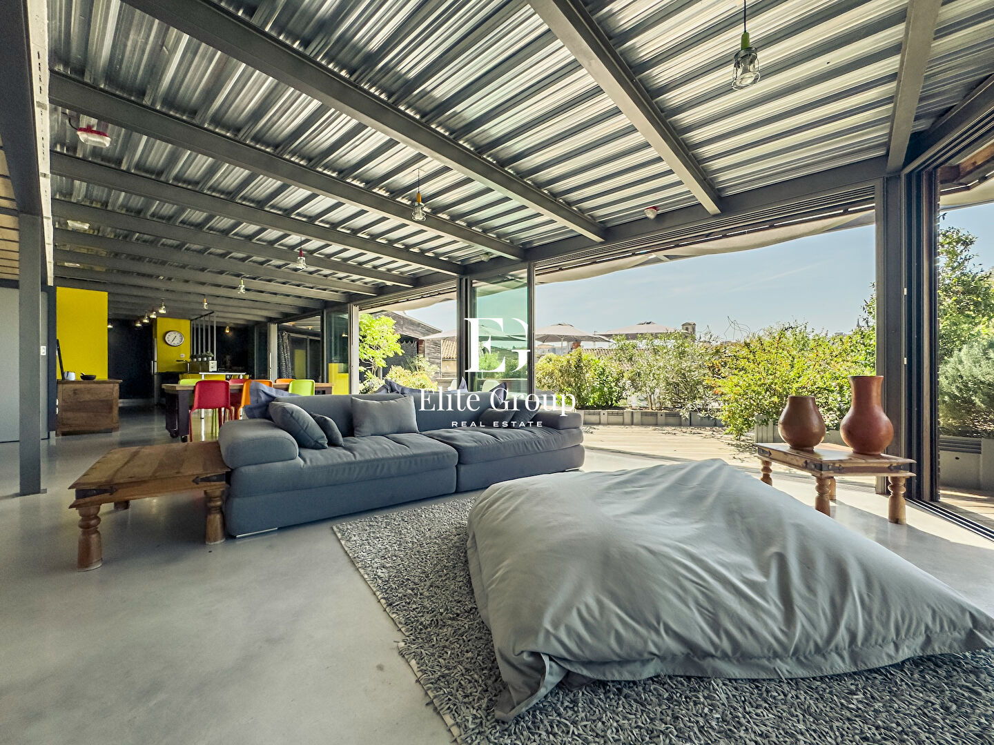 A VENDRE PENTHOUSE  D'EXCEPTION  AVEC TERRASSE ET PISCINE - 294M² - ANGOULÊME