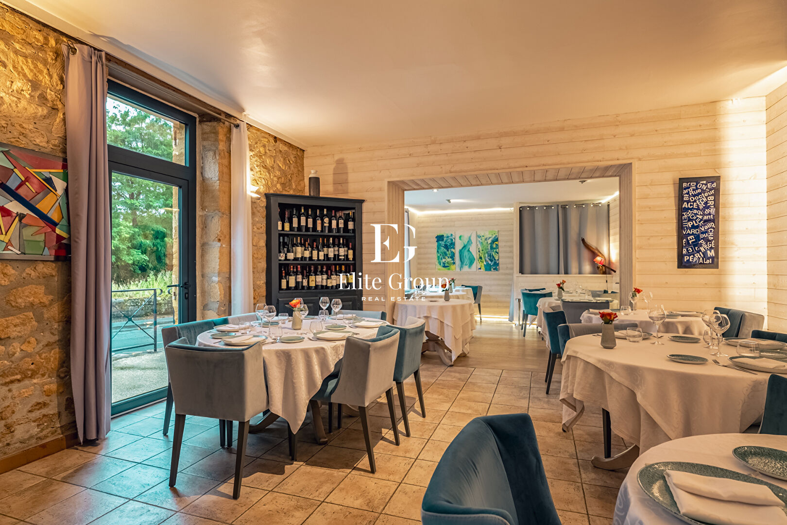 À VENDRE FONDS DE COMMERCE + MURS RESTAURANT LE GRAND BLEU À SARLAT-LA-CANÉDA
