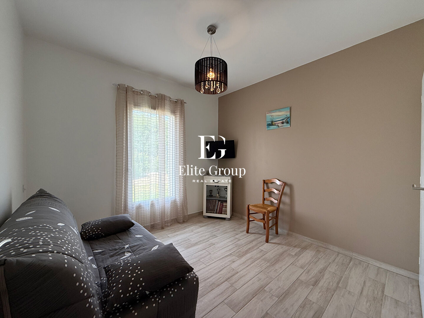 A VENDRE très joli pavillon avec piscine à Jarnac 126 m2