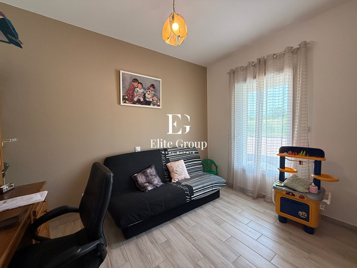 A VENDRE très joli pavillon avec piscine à Jarnac 126 m2