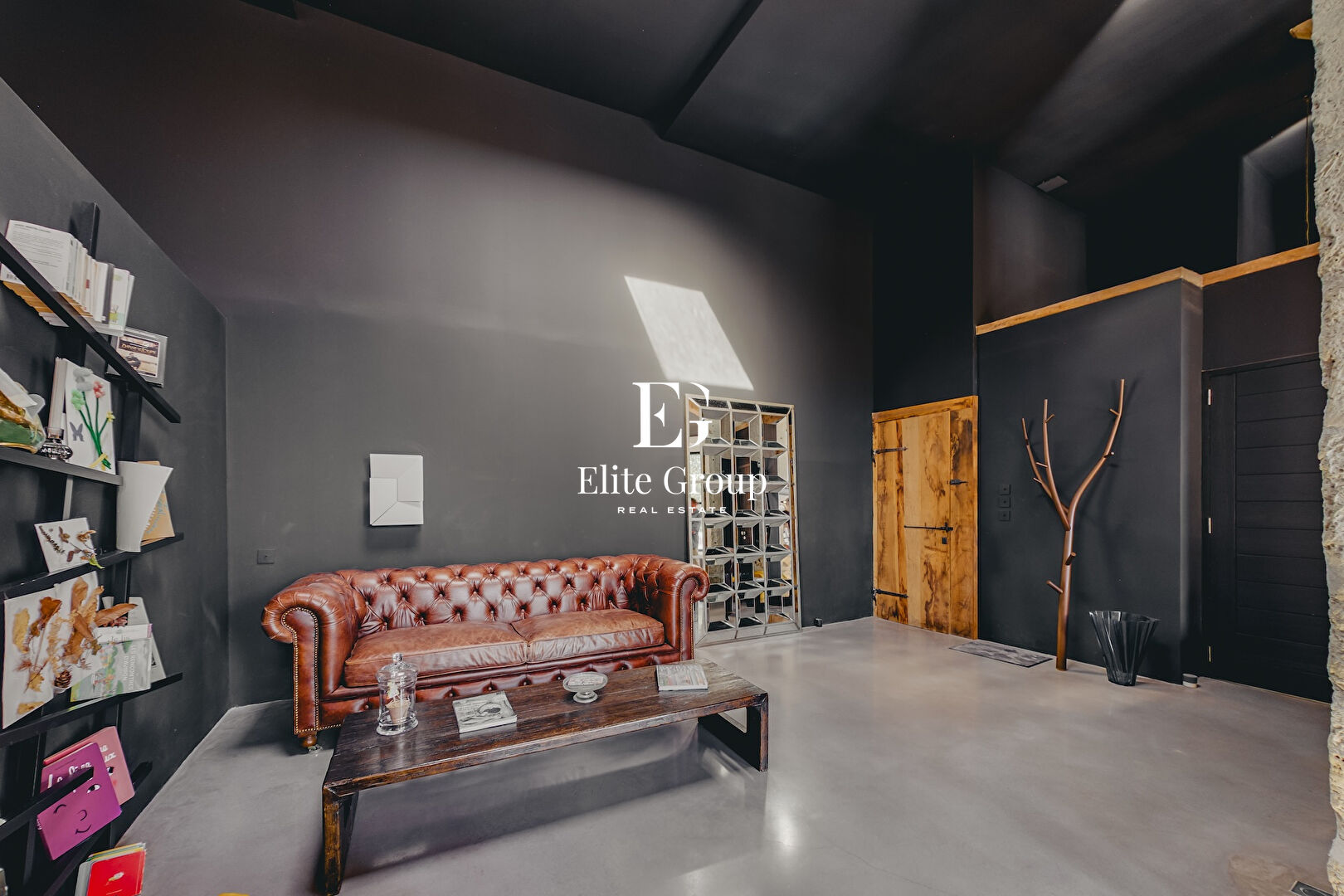 UN LOFT À L'ARCHITECTURE SINGULIÈRE, UNE ÂME HORS DU COMMUN - BIEN UNIQUE ET ULTRA RARE