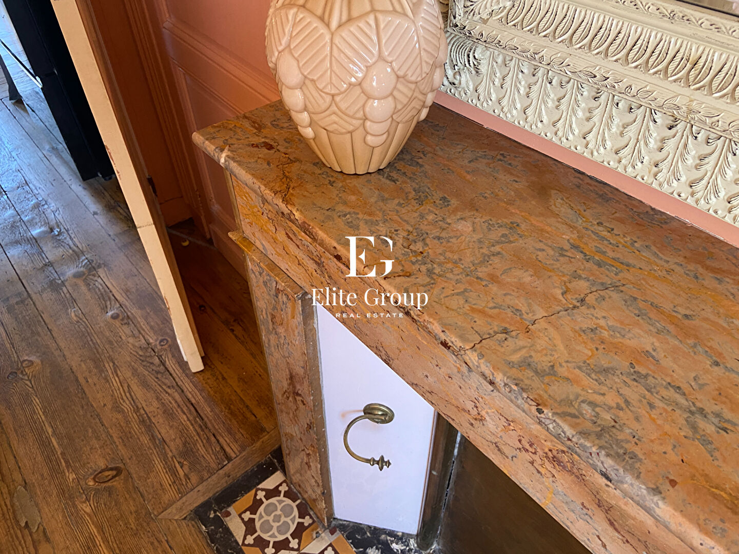 À VENDRE - APPARTEMENT D'EXCEPTION EN PLEIN COEUR HISTORIQUE DE BORDEAUX - 2 CHAMBRES - 83M²