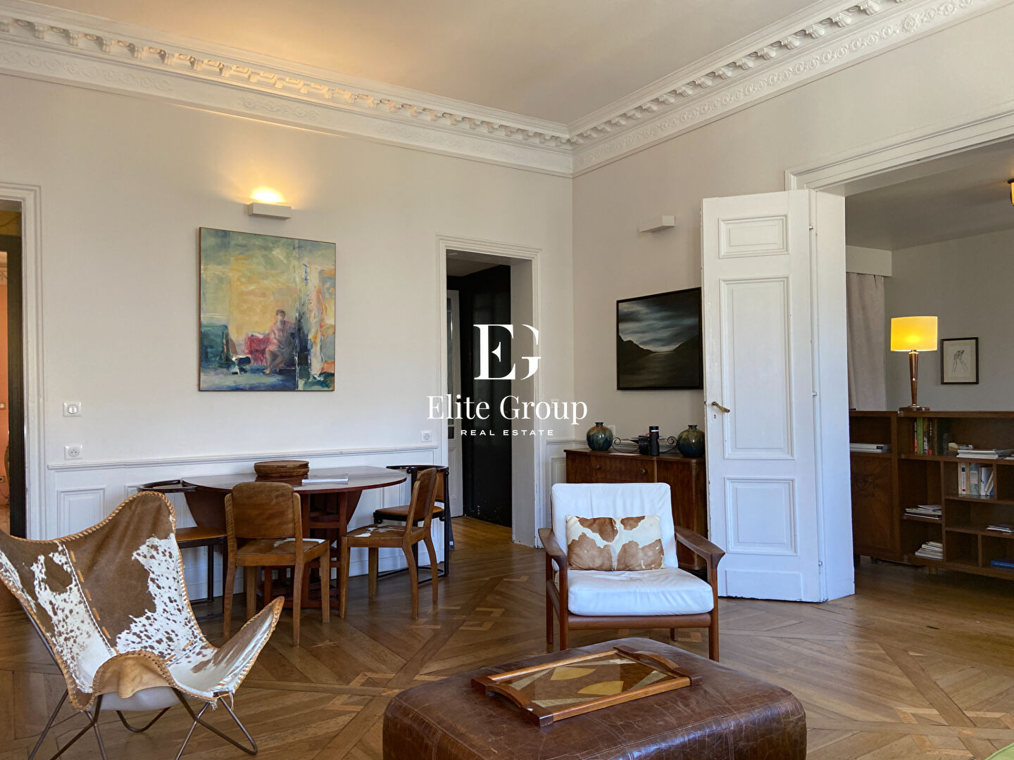 À VENDRE - APPARTEMENT D'EXCEPTION EN PLEIN COEUR HISTORIQUE DE BORDEAUX - 2 CHAMBRES - 83M²