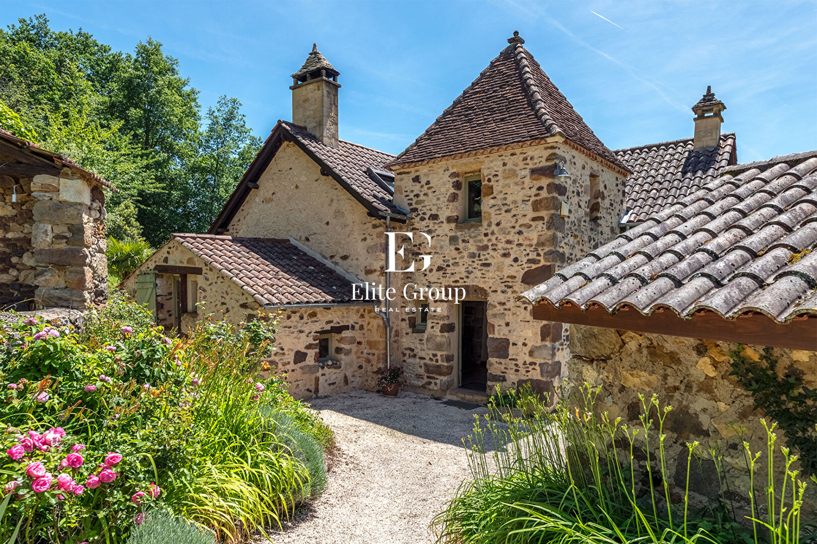 À VENDRE Maison Doissat 5 pièces 137.44 m2 avec piscine