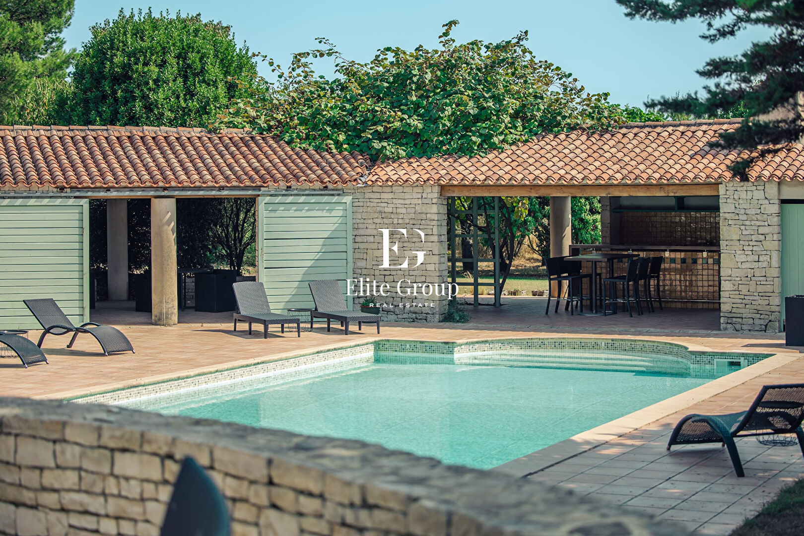 VILLA D'EXCEPTION À DEUX PAS DES PLAGES ET DU CENTRE-VILLE