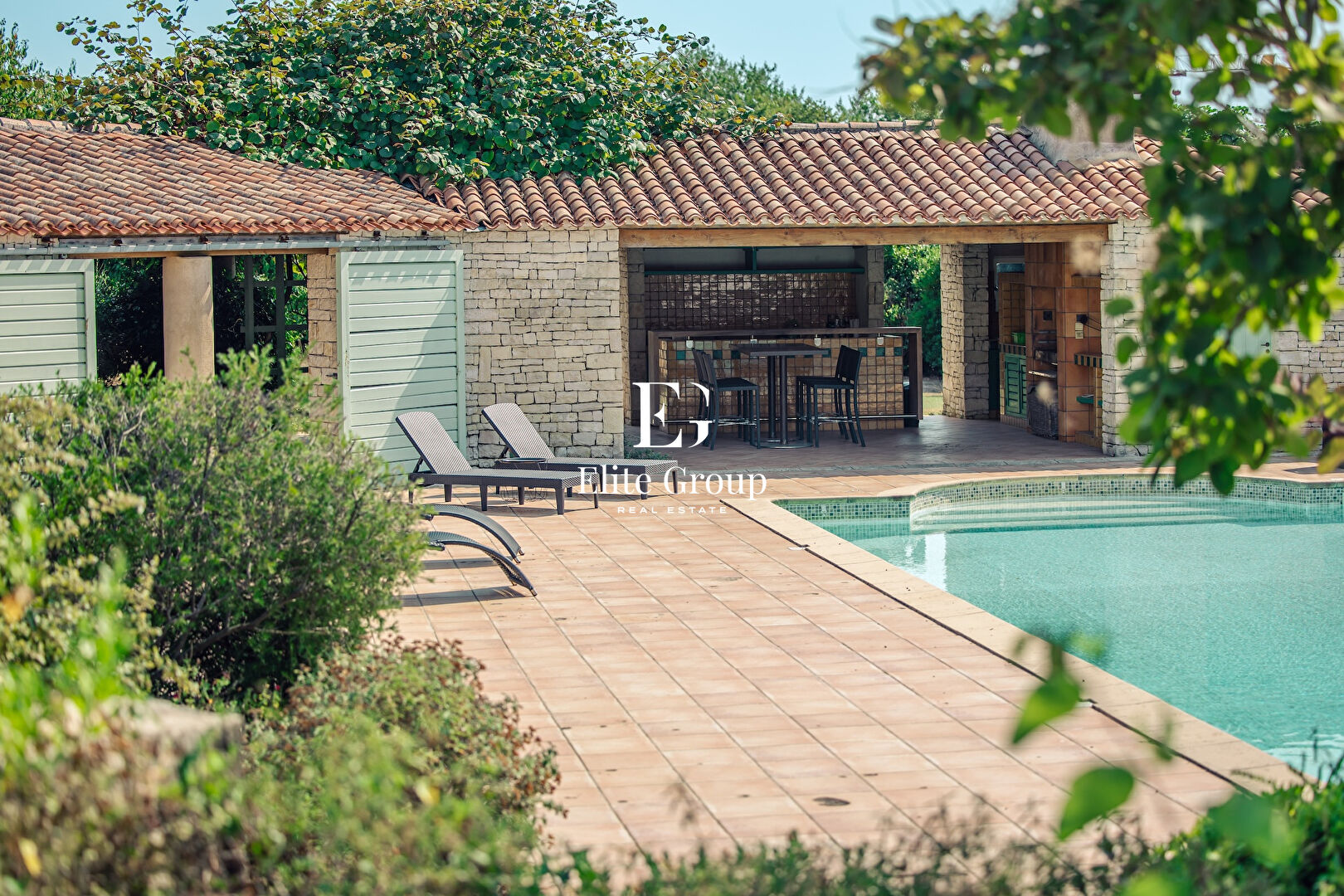 VILLA D'EXCEPTION À DEUX PAS DES PLAGES ET DU CENTRE-VILLE