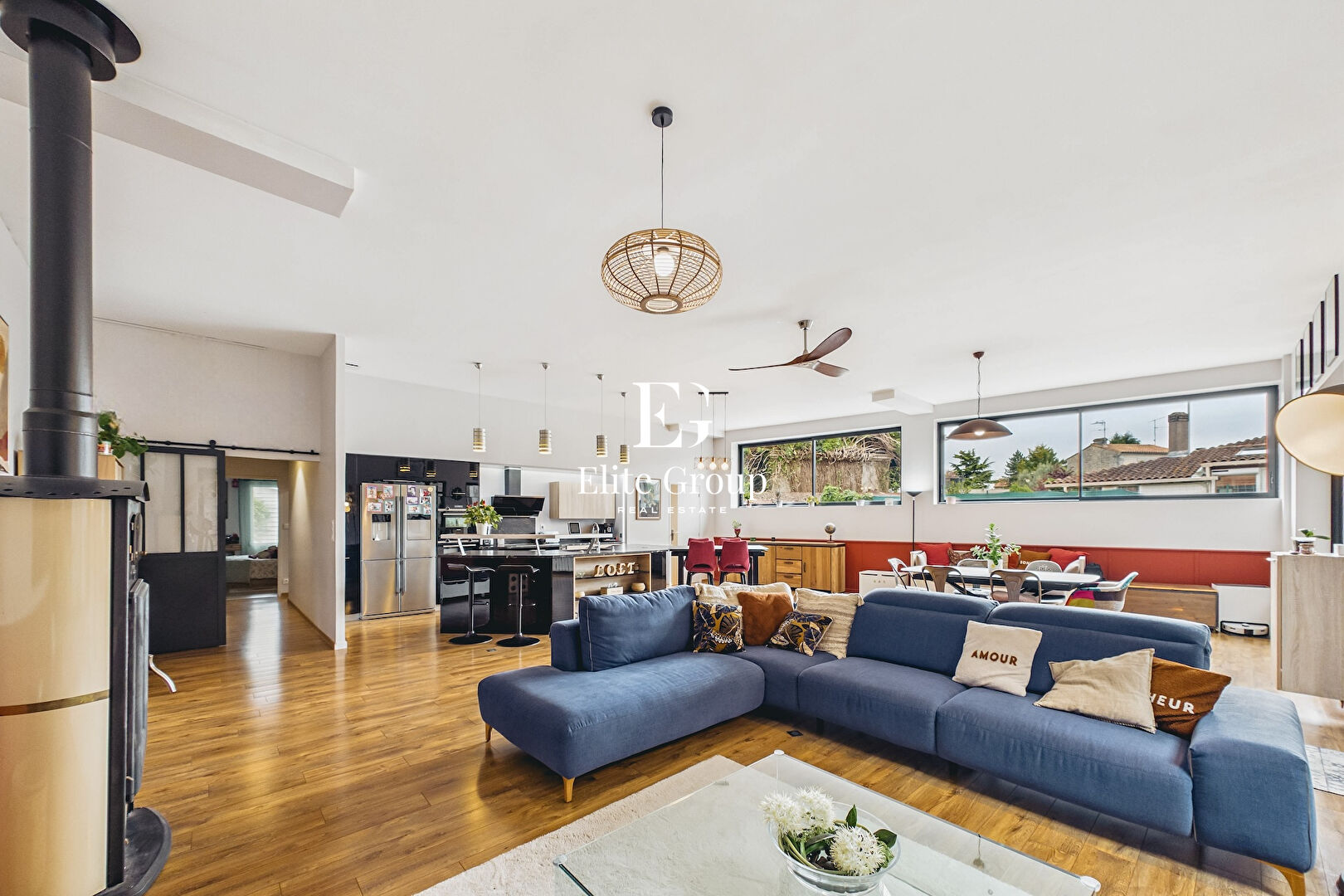 À VENDRE MAGNIFIQUE LOFT À ANGOULÊME SUR LE QUARTIER DE VICTOR-HUGO - 154M2