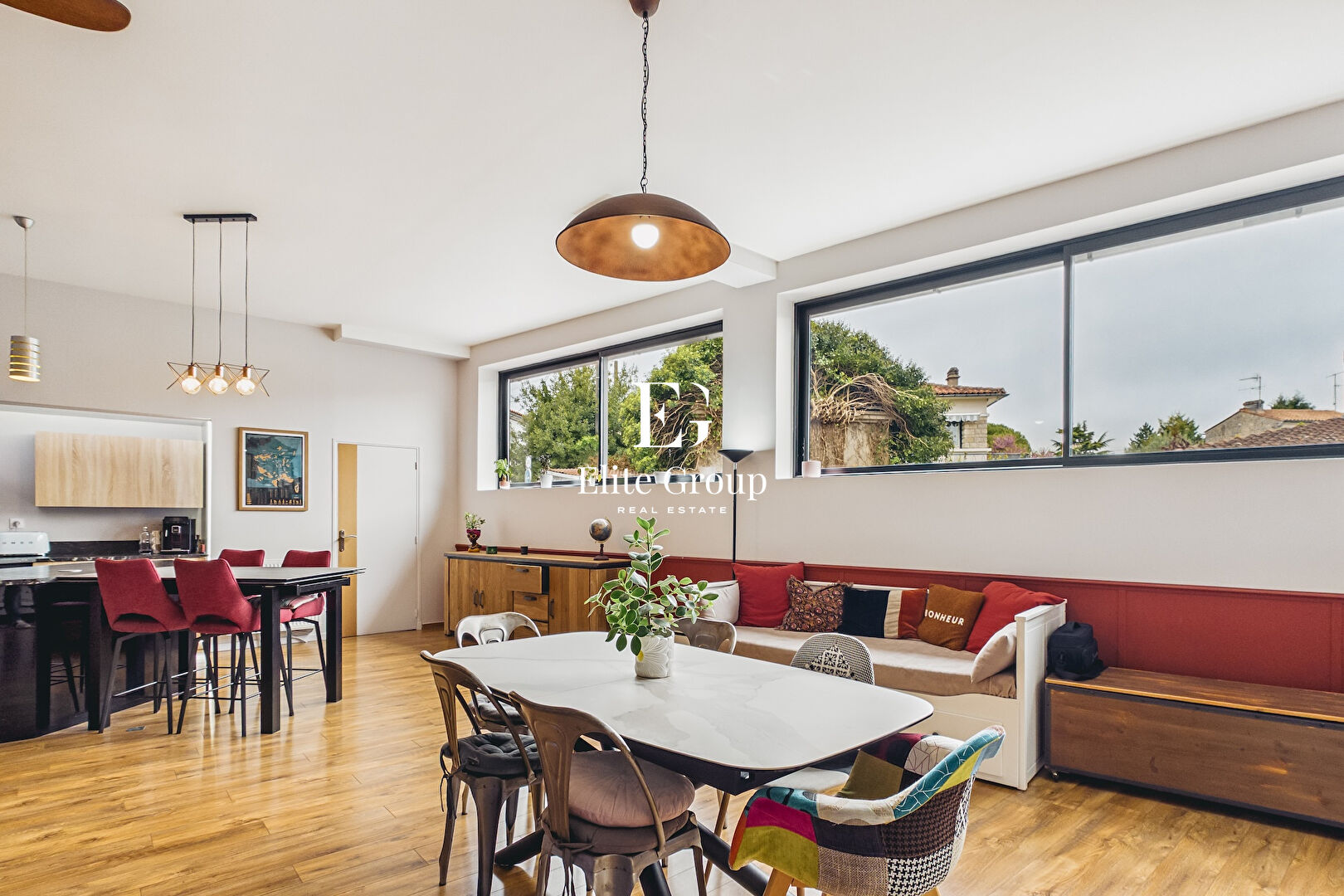 À VENDRE MAGNIFIQUE LOFT À ANGOULÊME SUR LE QUARTIER DE VICTOR-HUGO - 154M2