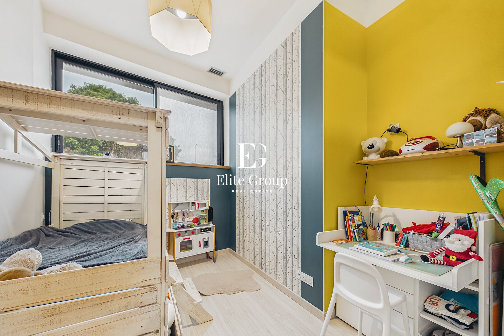 À VENDRE MAGNIFIQUE LOFT À ANGOULÊME SUR LE QUARTIER DE VICTOR-HUGO - 154M2