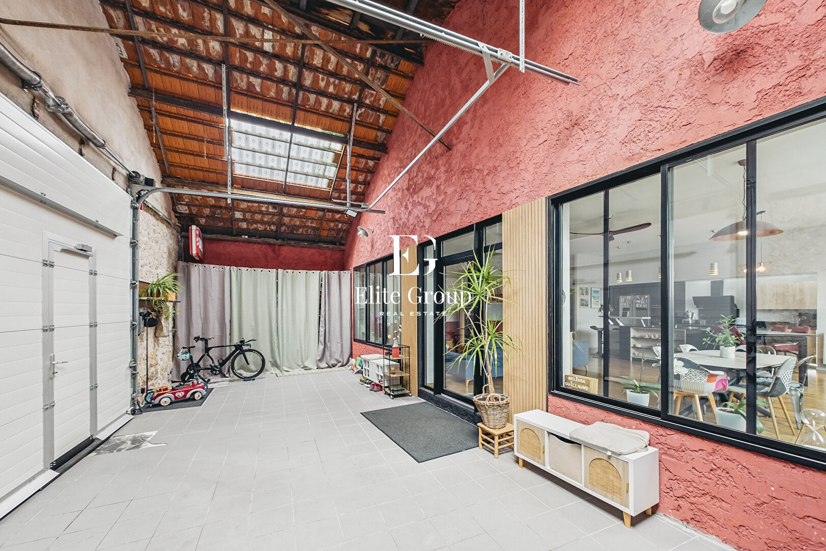 À VENDRE MAGNIFIQUE LOFT À ANGOULÊME SUR LE QUARTIER DE VICTOR-HUGO - 154M2