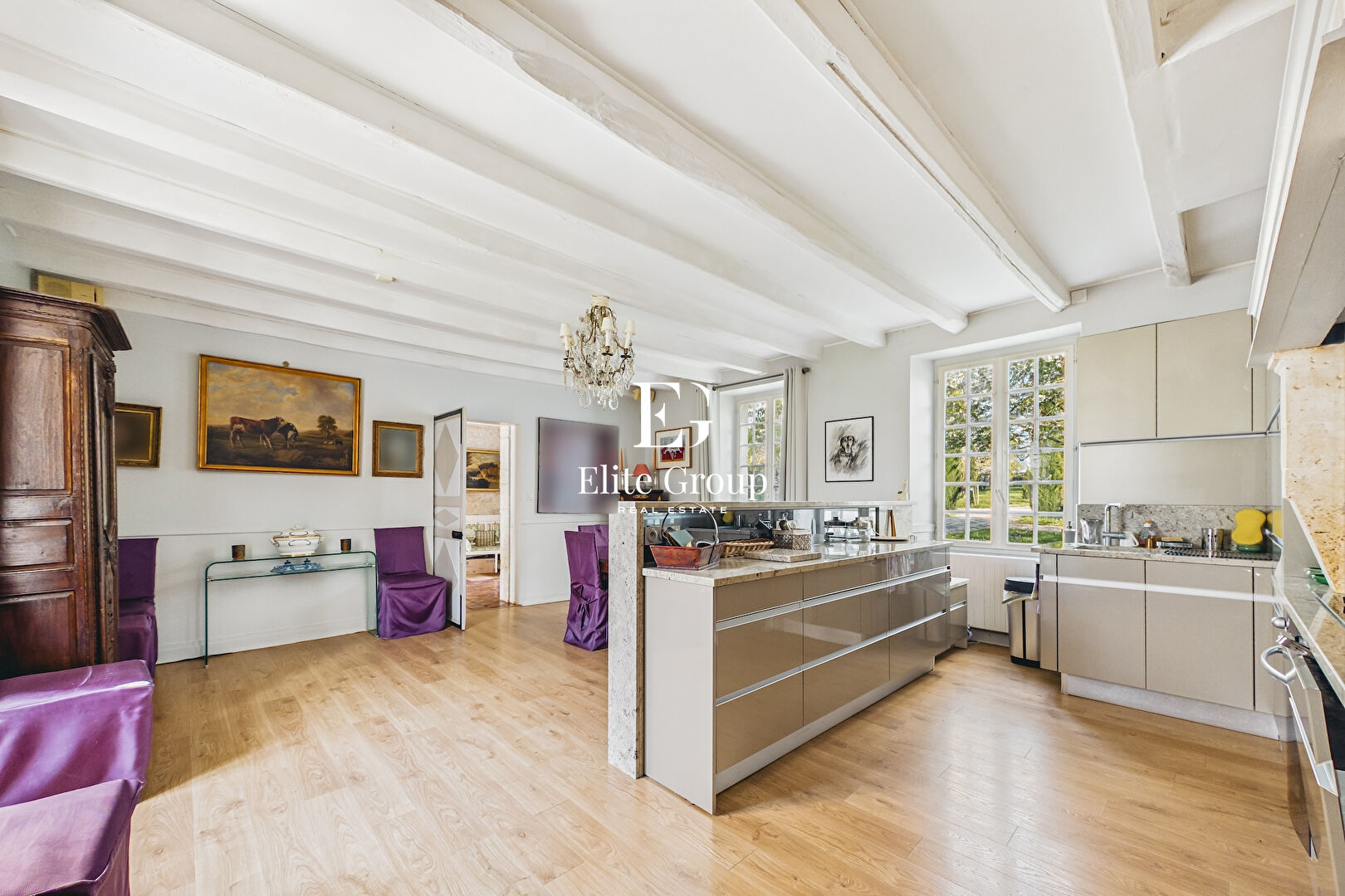 À VENDRE MAISON D'EXCEPTION PROCHE D'ANGOULÊME - 297M2 - 12 PIÈCES