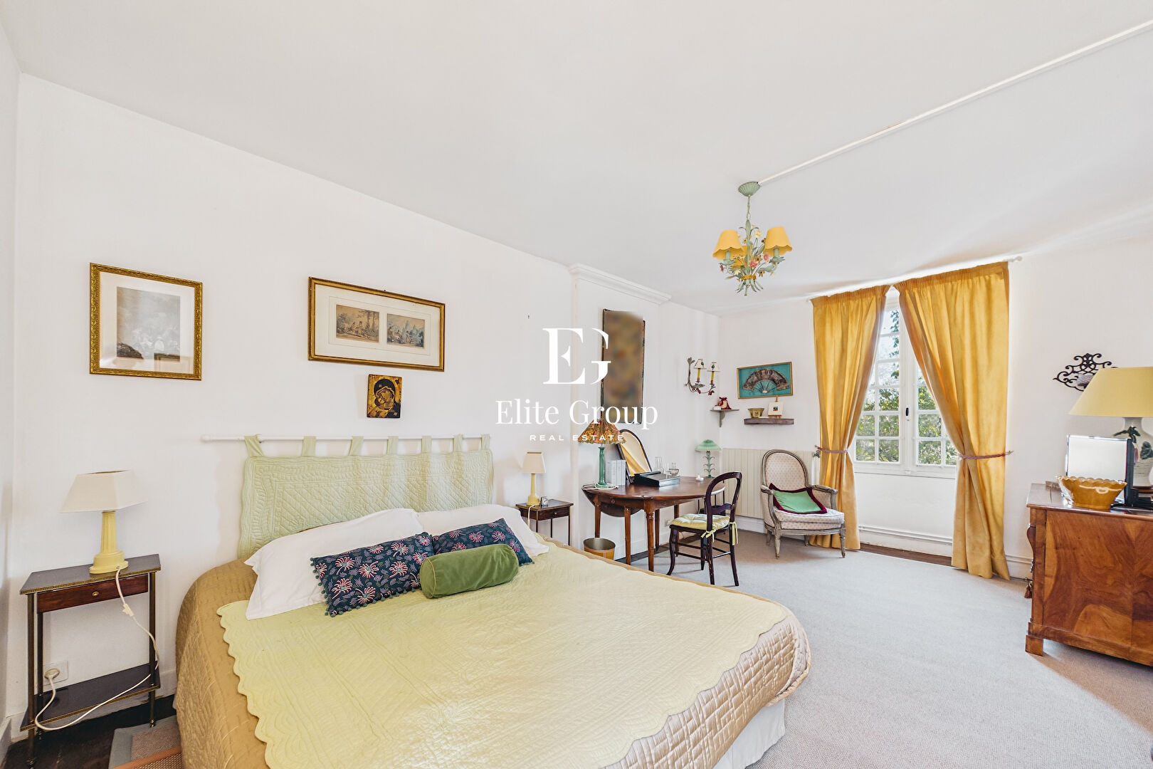À VENDRE MAISON D'EXCEPTION PROCHE D'ANGOULÊME - 297M2 - 12 PIÈCES