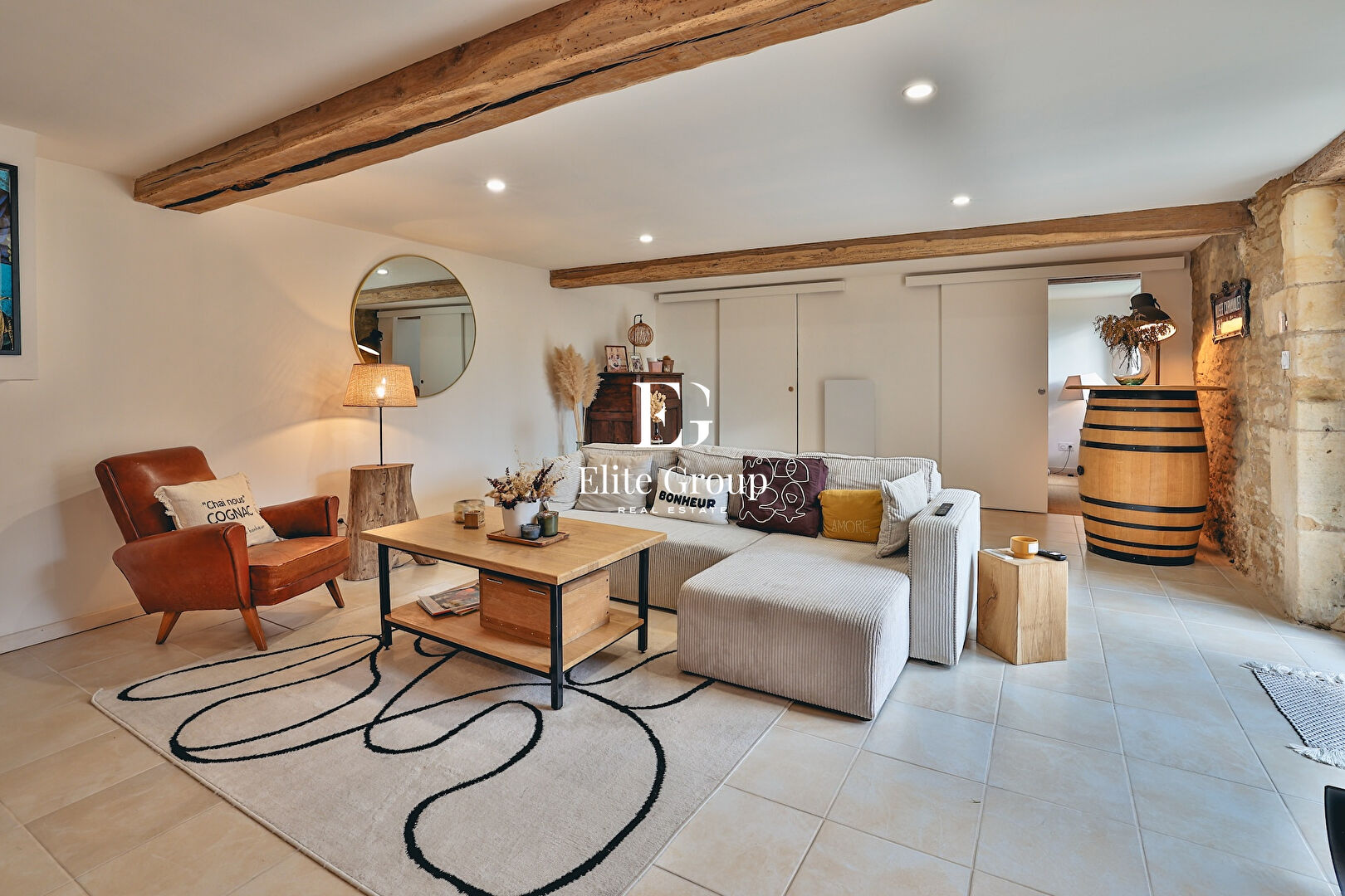 À VENDRE TRÈS BELLE MAISON EN PIERRE À VAL DE COGNAC - 5 PIÈCES - 110 M2