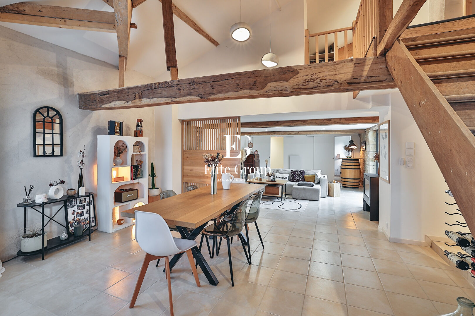 À VENDRE TRÈS BELLE MAISON EN PIERRE À VAL DE COGNAC - 5 PIÈCES - 110 M2
