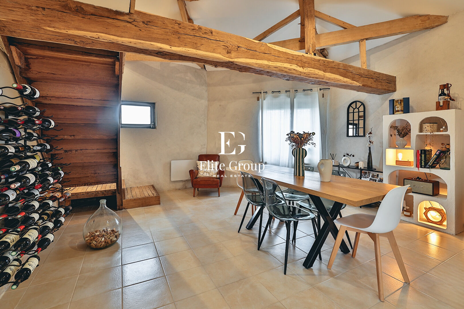 À VENDRE TRÈS BELLE MAISON EN PIERRE À VAL DE COGNAC - 5 PIÈCES - 110 M2