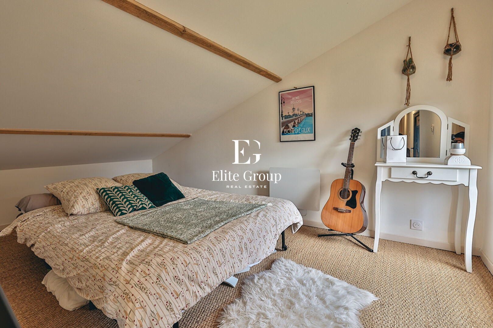 À VENDRE TRÈS BELLE MAISON EN PIERRE À VAL DE COGNAC - 5 PIÈCES - 110 M2