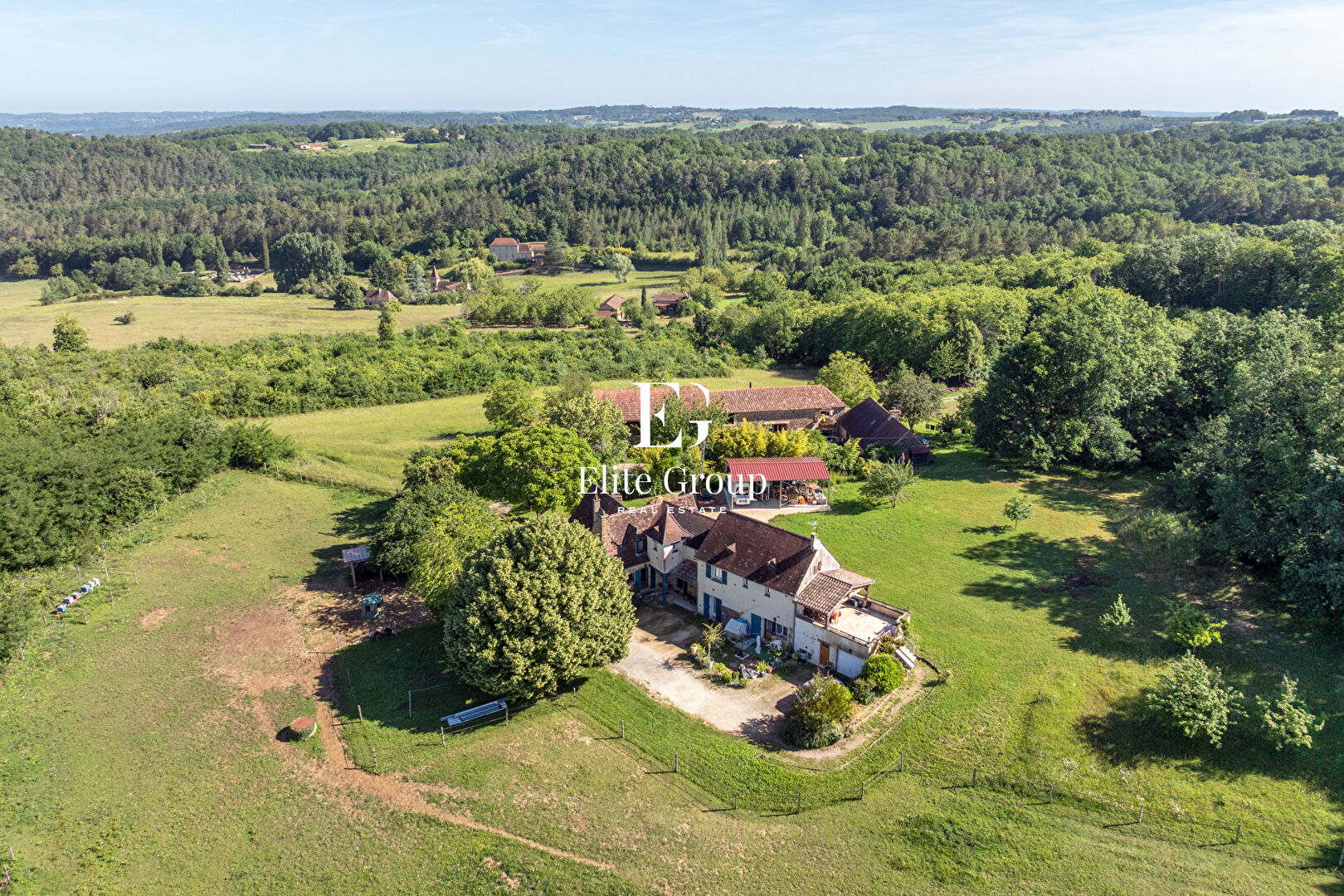 Image de l'annonce À VENDRE Maison Pays De Belves 10 pièces 229.52 m2