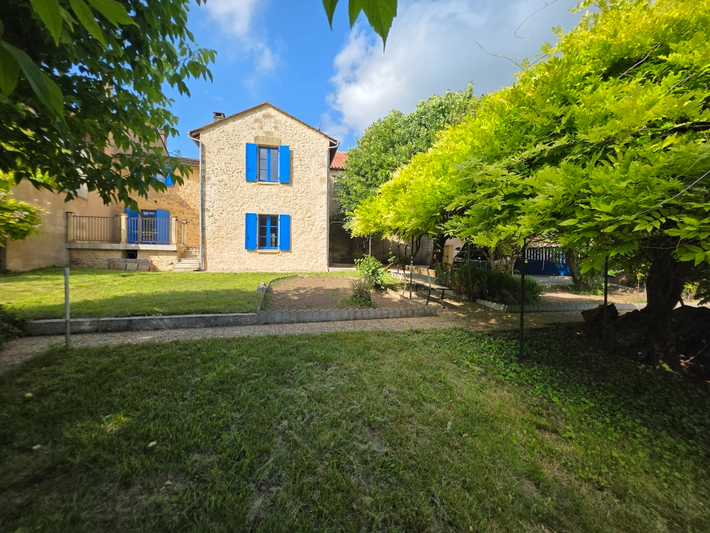 Image de l'annonce À VENDRE Maison de ville Pays De Belves 6 pièces 139.06 m2