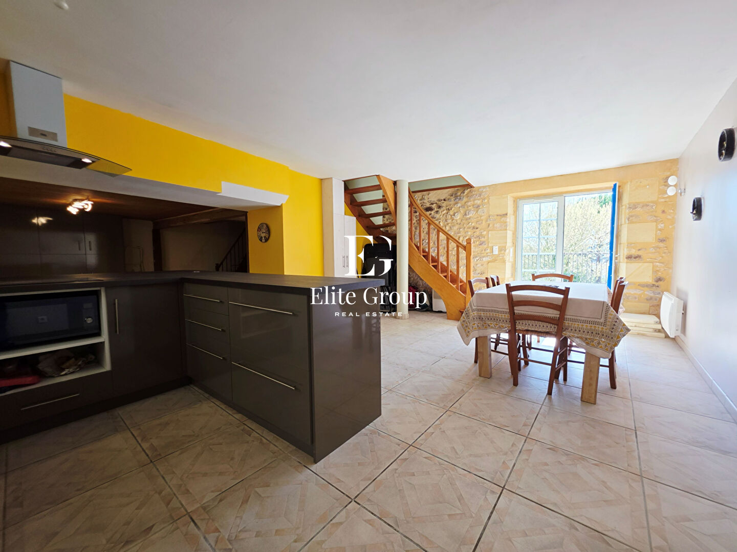 À VENDRE Maison de ville Pays De Belves 6 pièces 139.06 m2