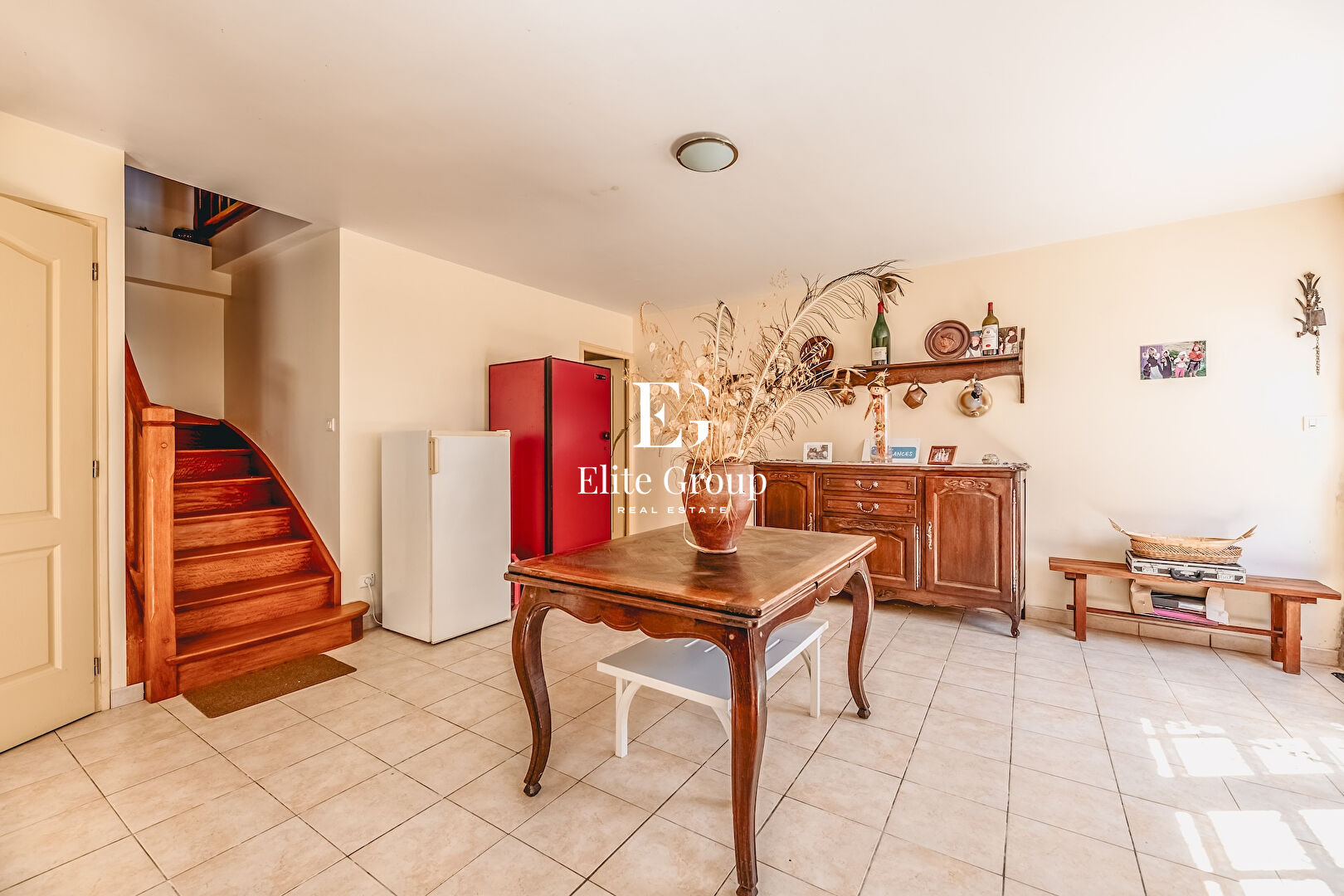 ENSEMBLE DE MAISONS À VENDRE SUR LES HAUTEURS DU BUISSON-DE-CADOUIN