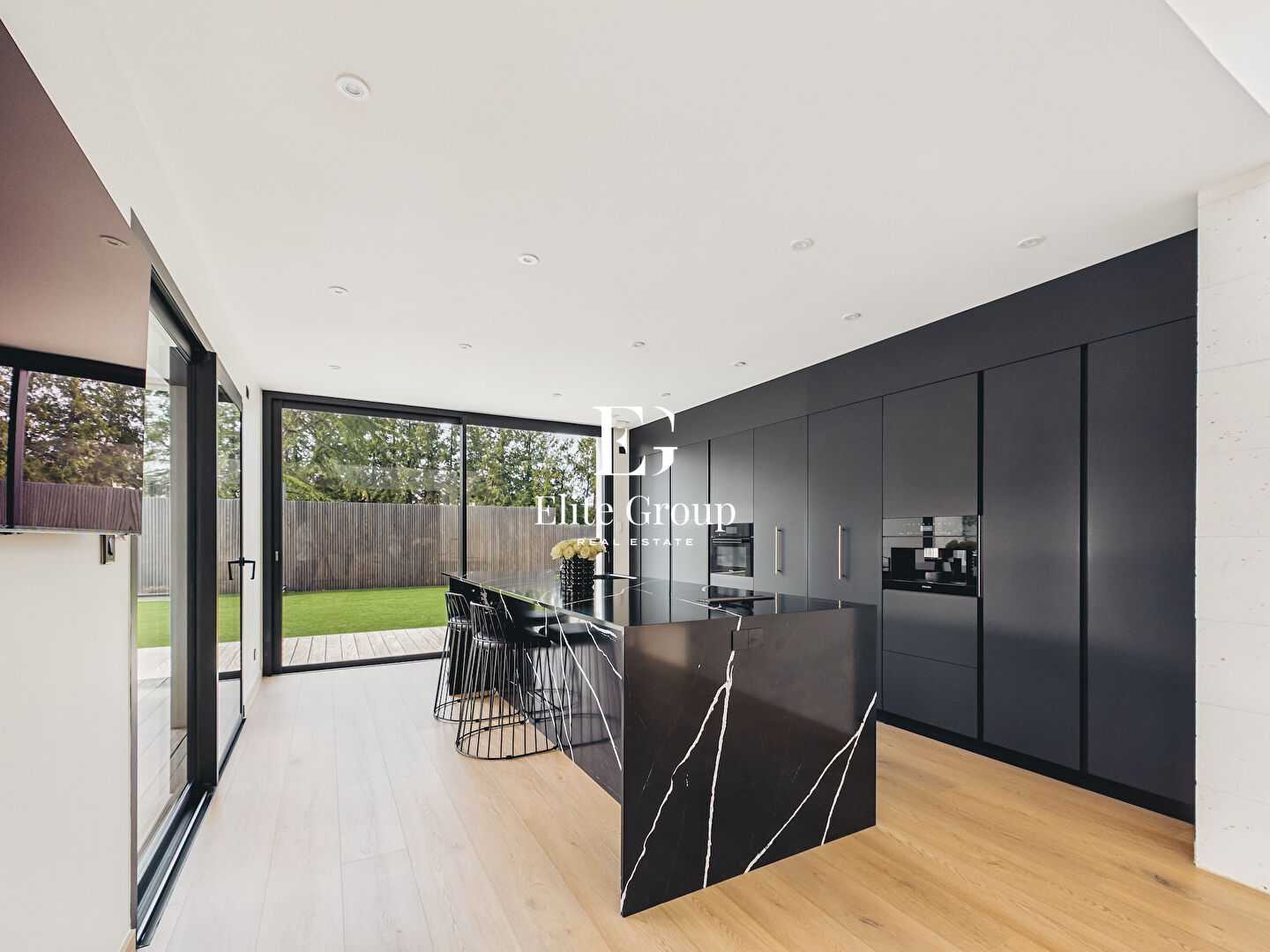 À VENDRE MAGNIFIQUE VILLA CALIFORNIENNE  - 11 PIÈCES - 300 M2