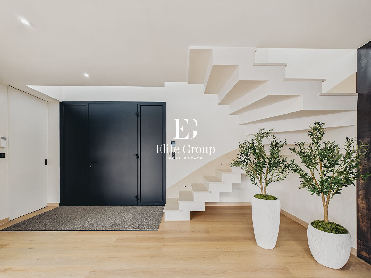 À VENDRE MAGNIFIQUE VILLA CALIFORNIENNE  - 11 PIÈCES - 300 M2