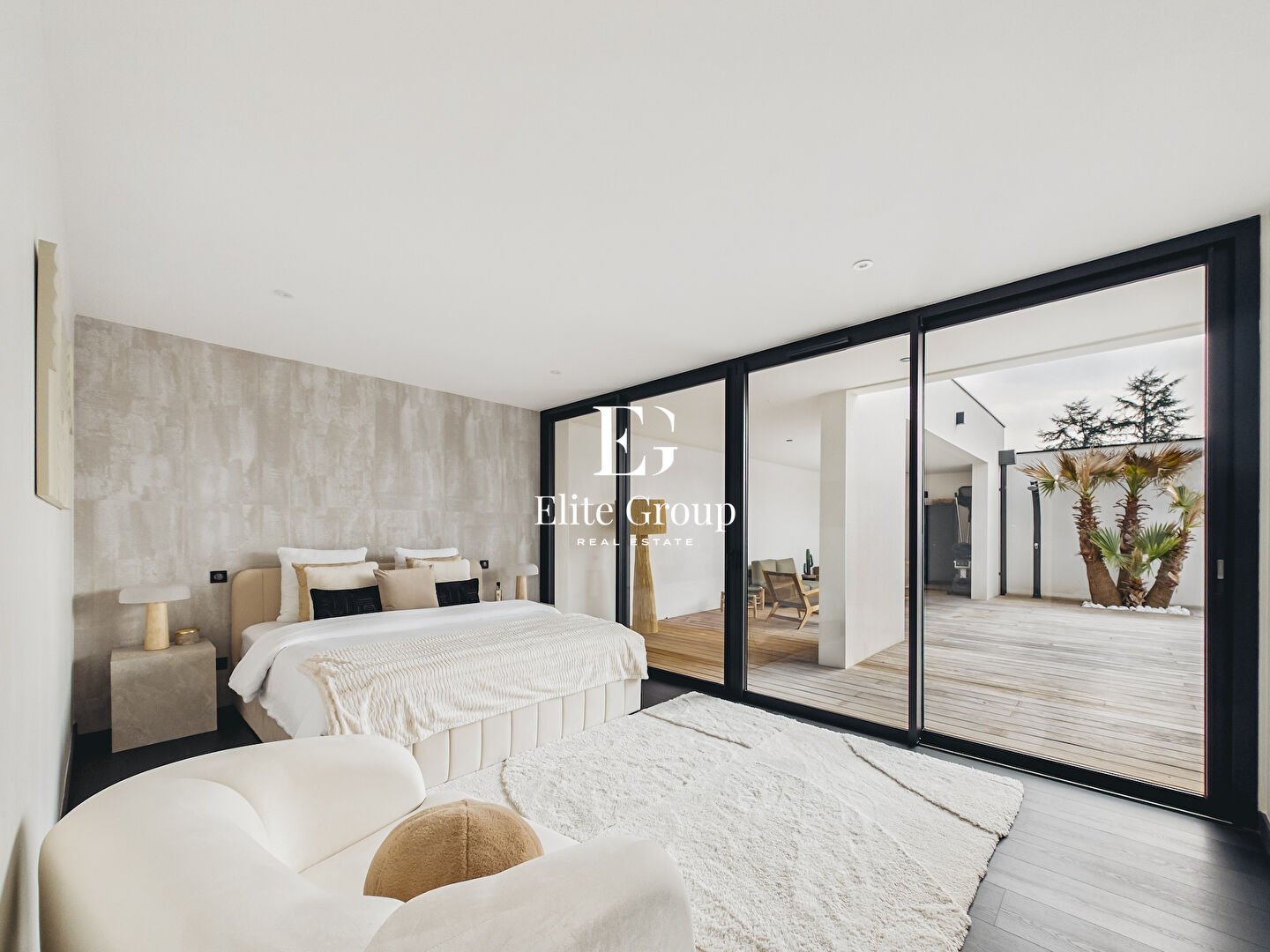 À VENDRE MAGNIFIQUE VILLA CALIFORNIENNE  - 11 PIÈCES - 300 M2