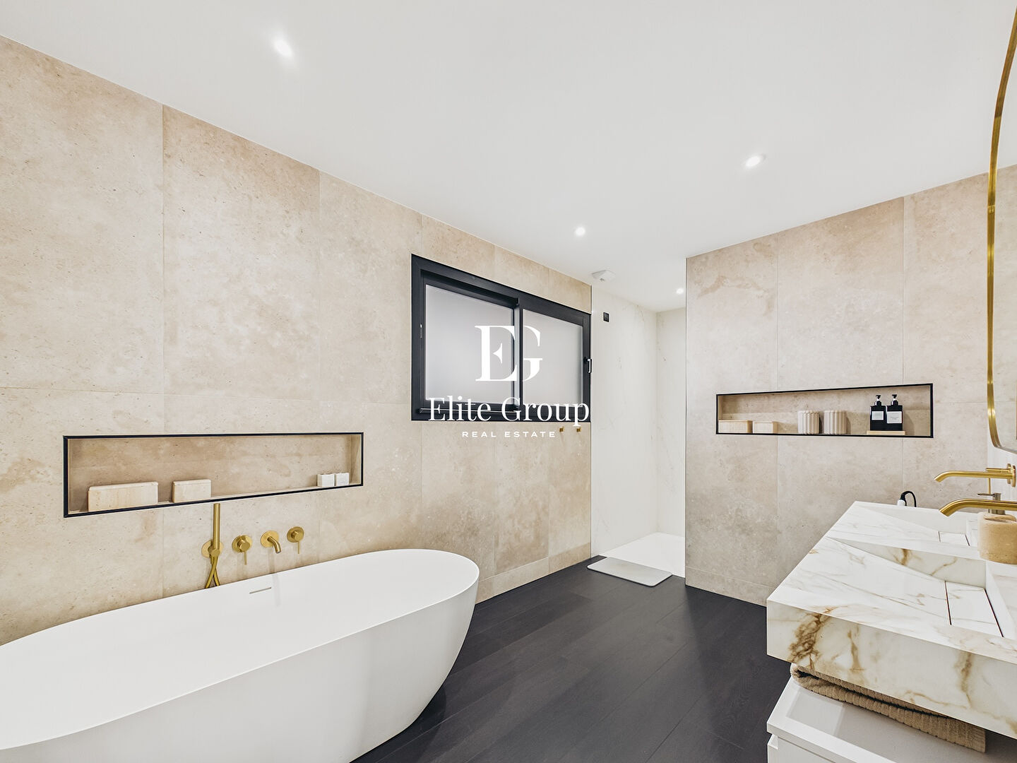 À VENDRE MAGNIFIQUE VILLA CALIFORNIENNE  - 11 PIÈCES - 300 M2