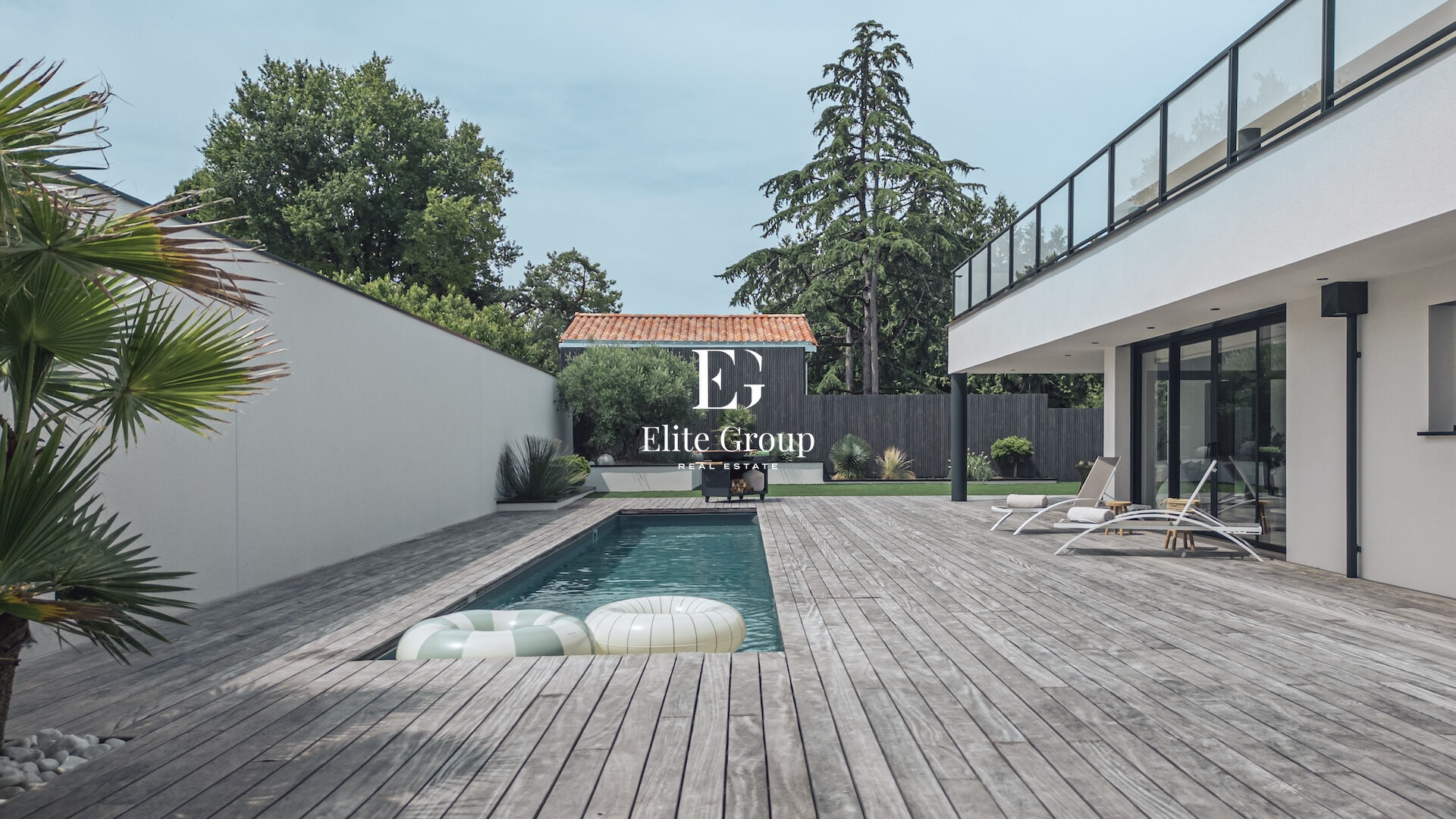 À VENDRE MAGNIFIQUE VILLA CALIFORNIENNE  - 11 PIÈCES - 300 M2