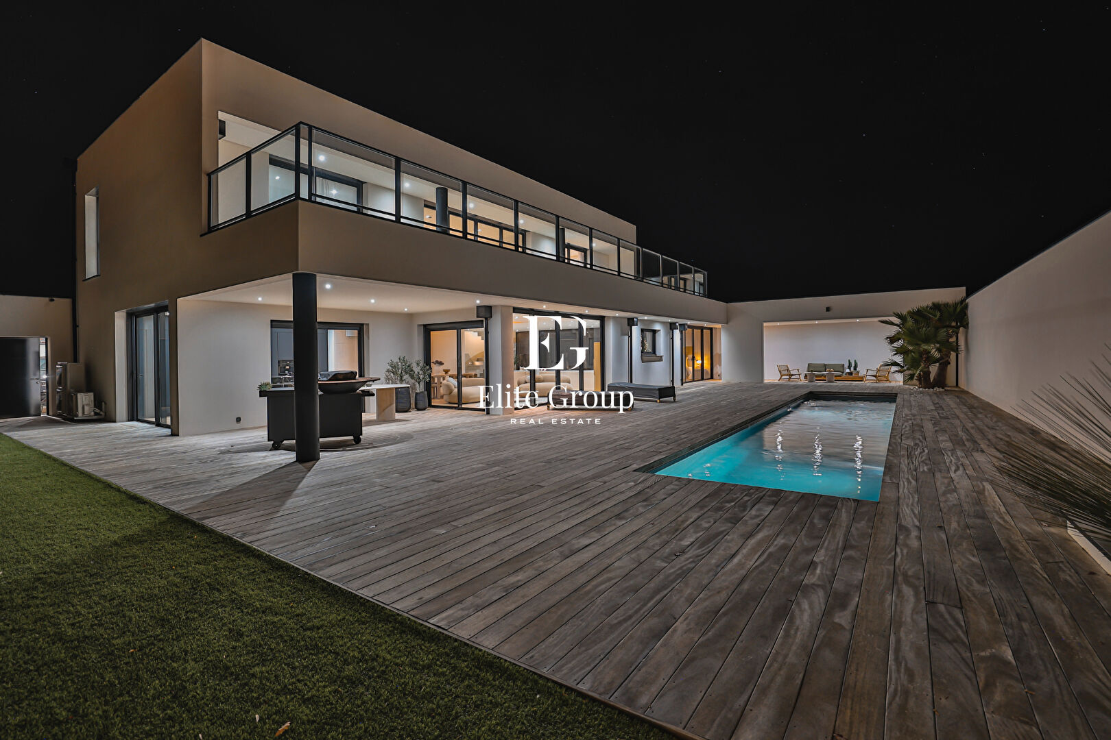 À VENDRE MAGNIFIQUE VILLA CALIFORNIENNE  - 11 PIÈCES - 300 M2